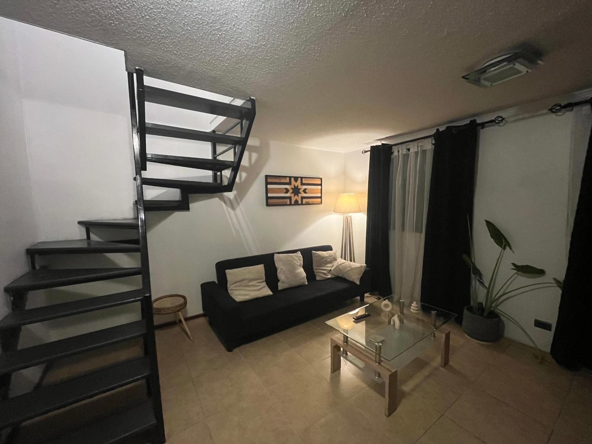 Hostel Tu Espacio Re - Casa II Cerca Del Aeropuerto 圣地亚哥 外观 照片
